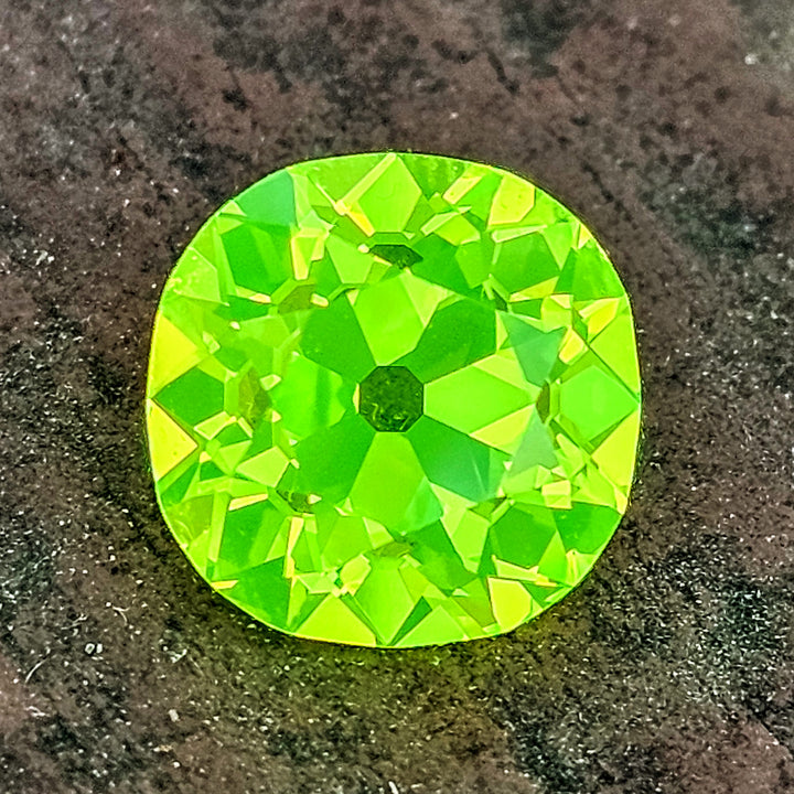 LuAG "ULTRA GREEN", Antique Cushion Cut, 8.54 Carats