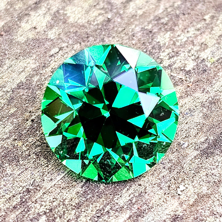 Green CTH YAG, Traditional Round Brilliant Cut, 11.77 Carats