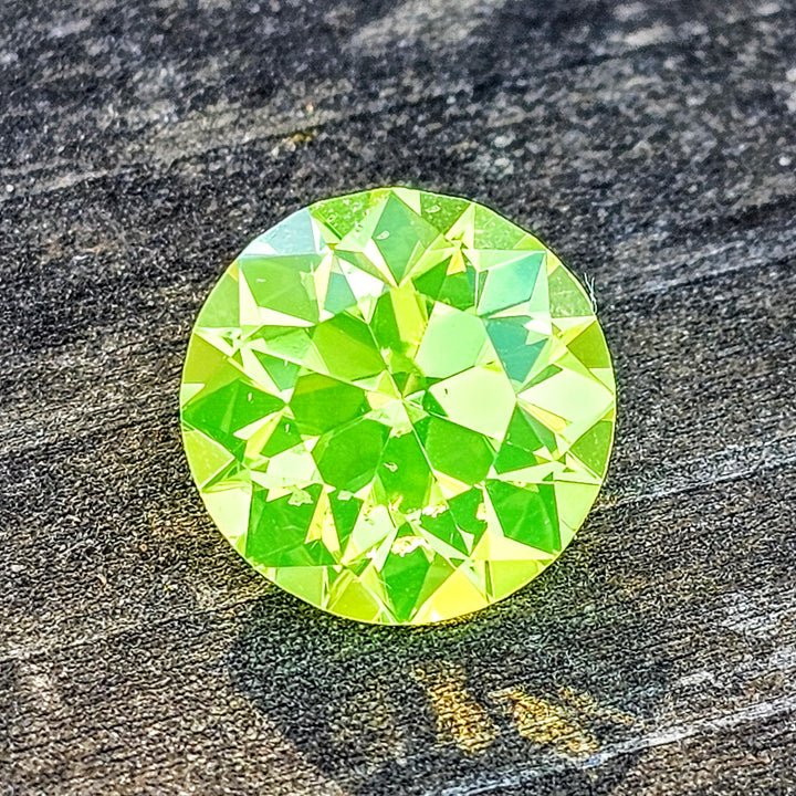 Green LuAG, Traditional Round Brilliant Cut, 7.79 Carats