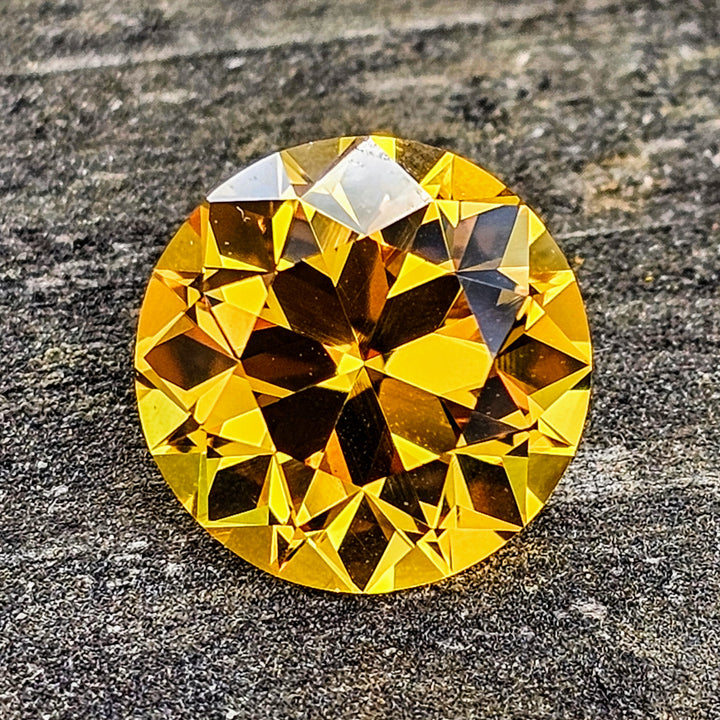 Golden Yellow Lab Sapphire, Traditional Round Brilliant Cut, 7.94 Carats