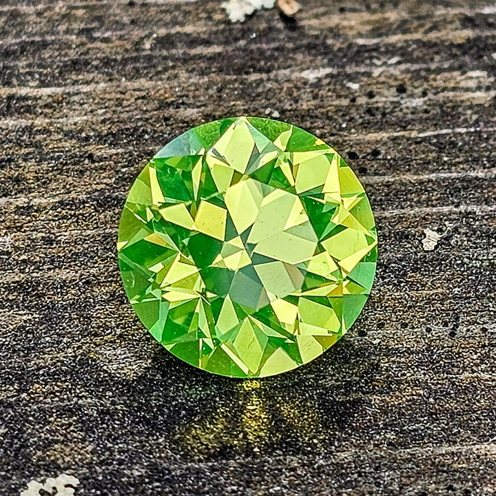 Green LuAG, Traditional Round Brilliant Cut, 9.04 Carats