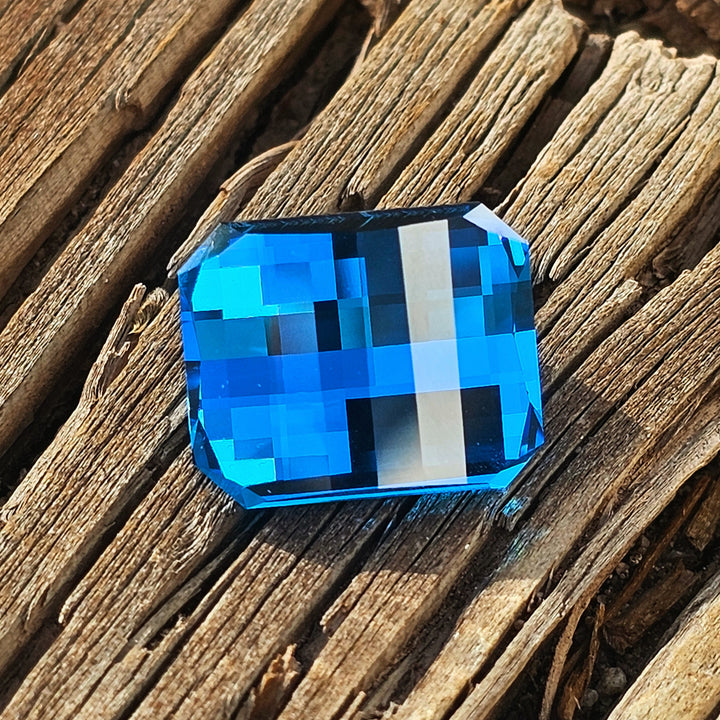 Blue Cobalt YAG, Pixel Rectangle Cut, 18.90 Carats