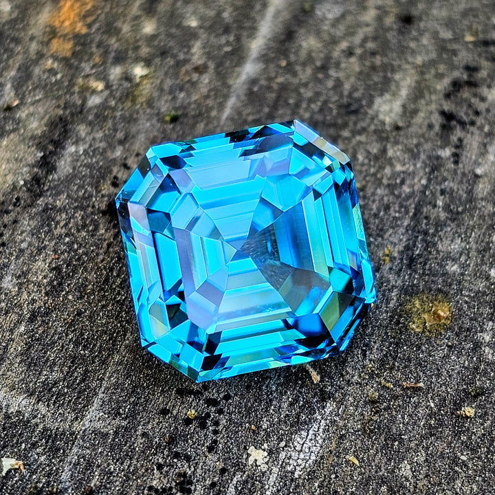 Blue Cobalt YAG, Asscher Cut, 13.09 Carats - DJEVA