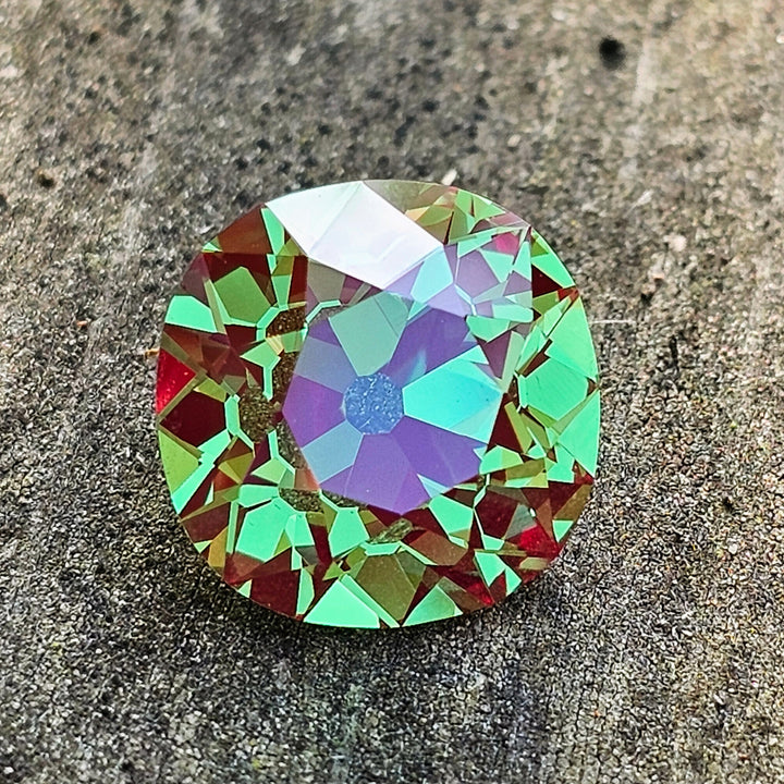 Green and Red Christmas Garnet, Antique Cushion Cut, 8.85 Carats - DJEVA