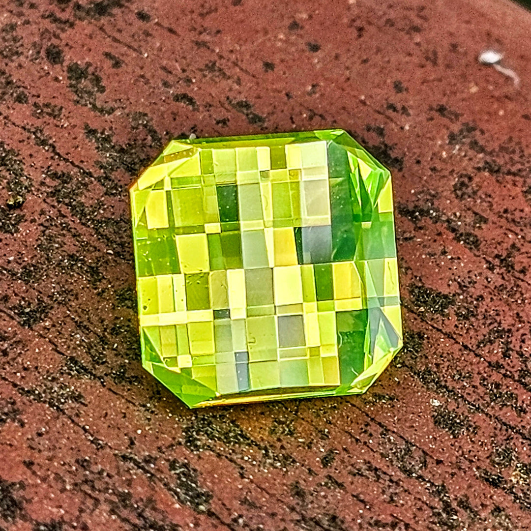 Green LuAG, Pixel Square Cut, 8.33 Carats - DJEVA