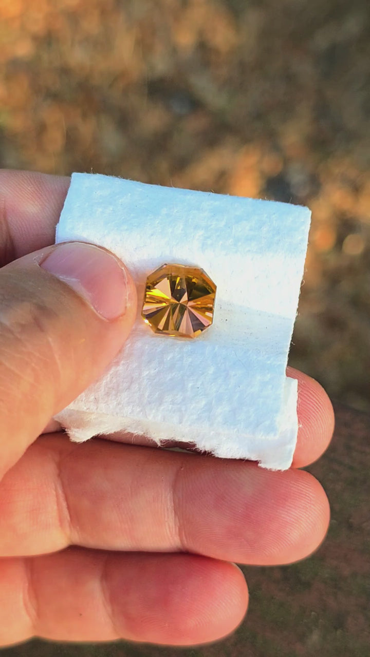 Tangerine Laser Garnet, Tessellation Cut, 11.30 Carats