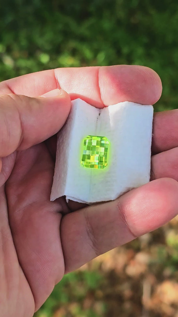 Green LuAG, Pixel Rectangle Cut, 16.05 Carats