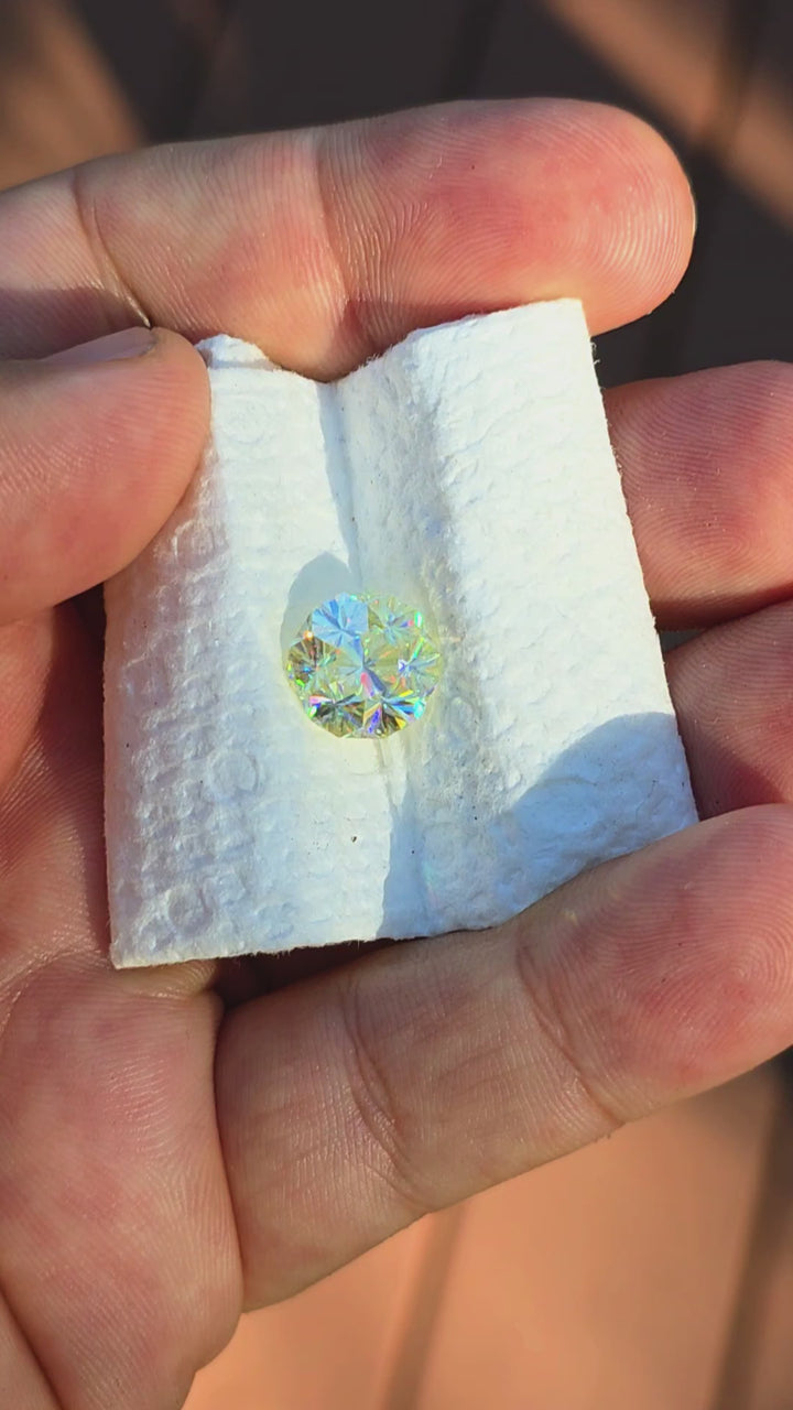 White Rutile 🌈🍭🦄, Gnome's Geode Cut, 5.60 Carats
