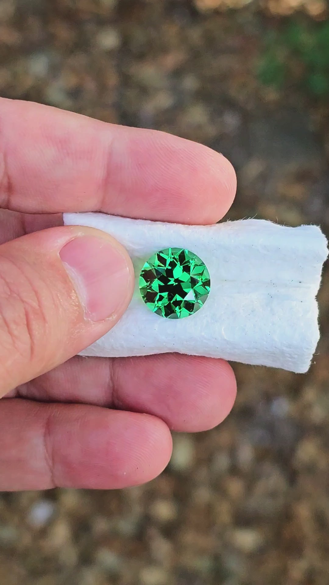 Green CTH YAG, Traditional Round Brilliant Cut, 11.77 Carats