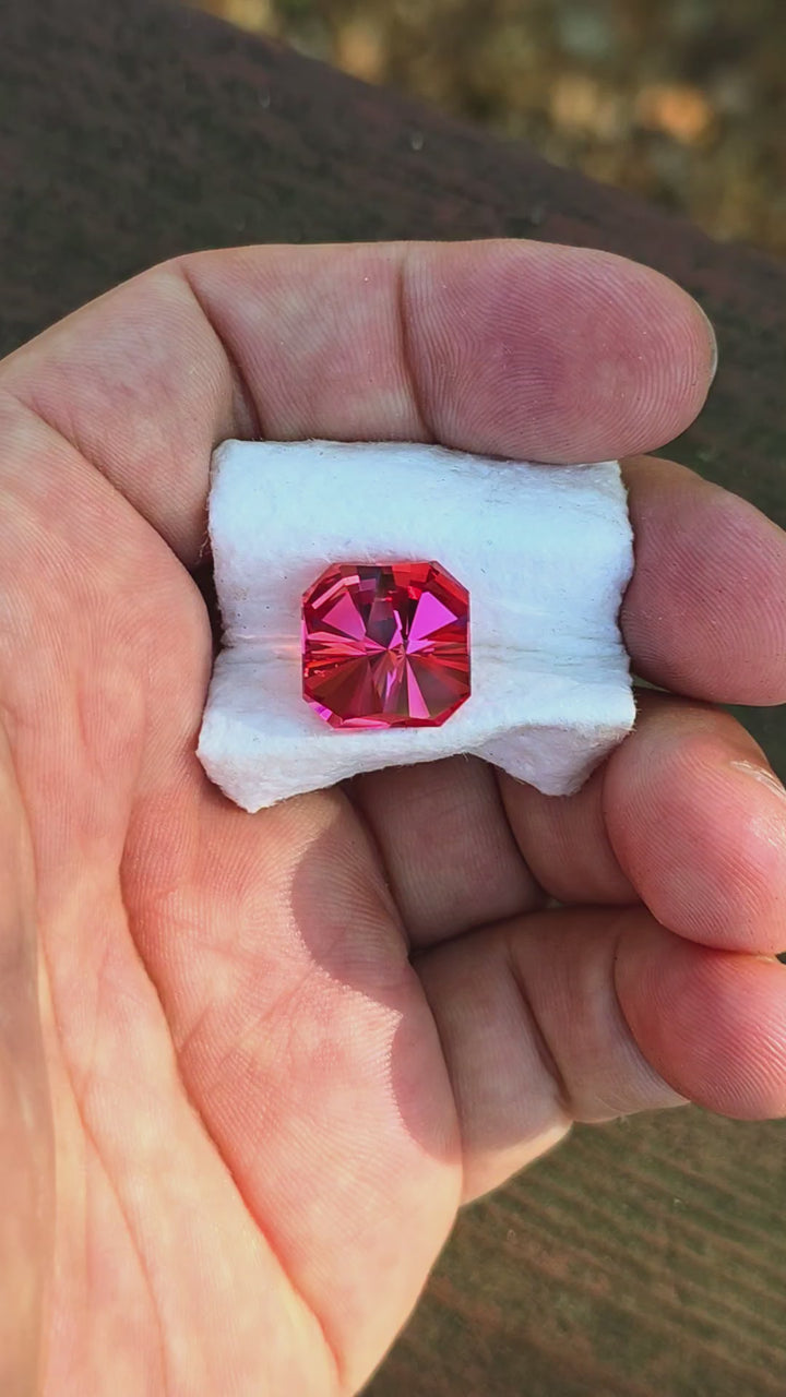 Czochralski Titanium Pink Sapphire, Tessellation Cut, 14.86 Carats