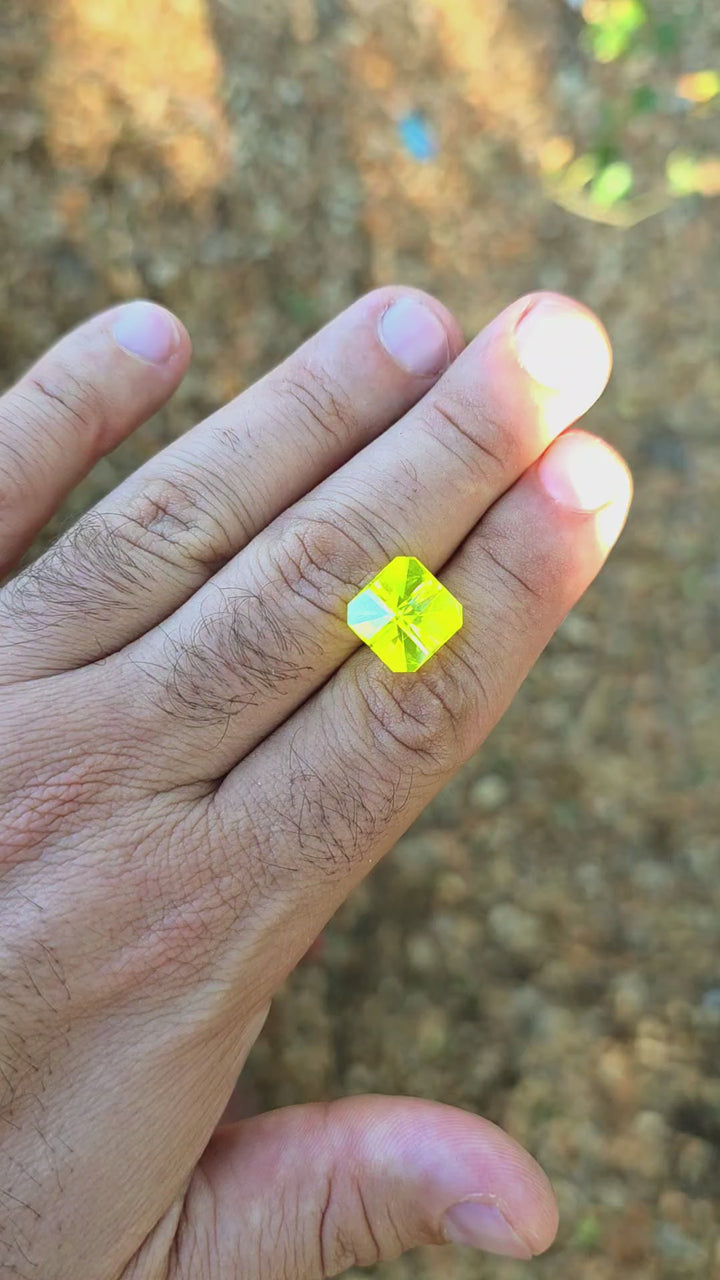 "Ultra" Glow In The Dark Lab Garnet, Cross Square Cut, 19.10 Carats