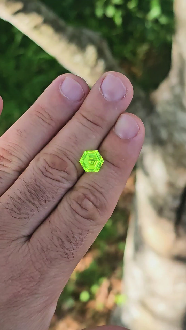 LuAG "ULTRA GREEN", Hexagon Step Cut, 6.25 Carats