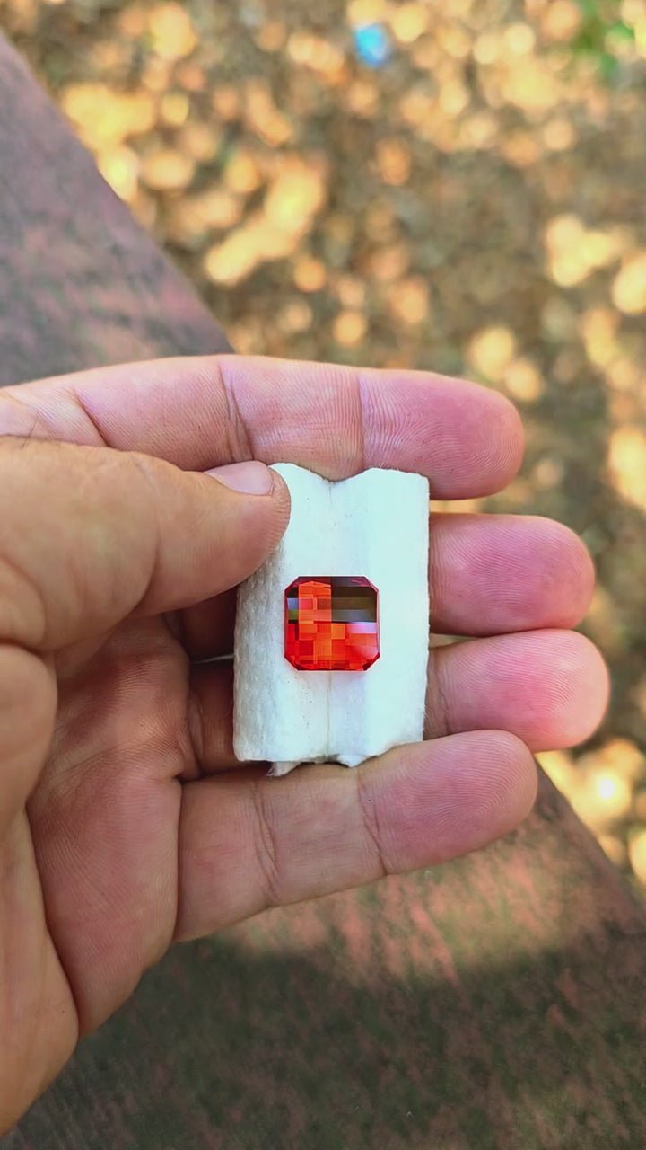 Fire Orange Lab Sapphire, Pixel Square Cut, 12.31 Carats