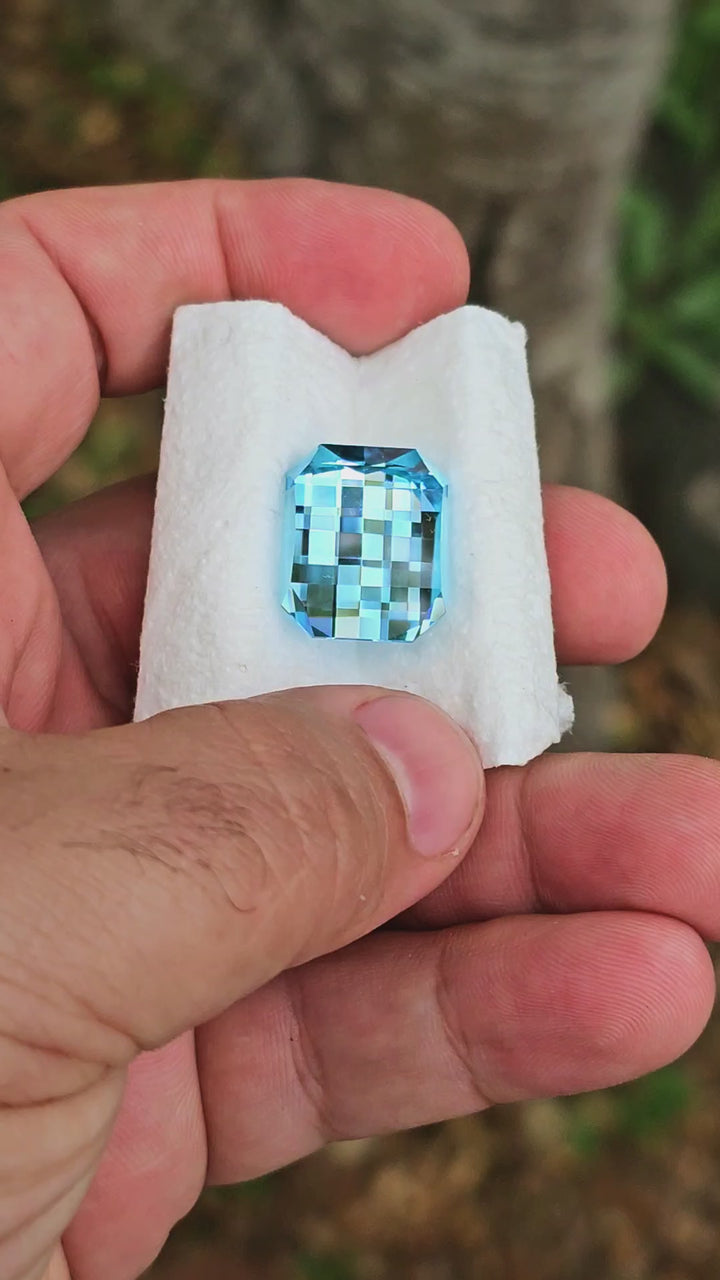 Aqua Blue Lab Sapphire, Pixel Rectangle Cut, 28.60 Carats