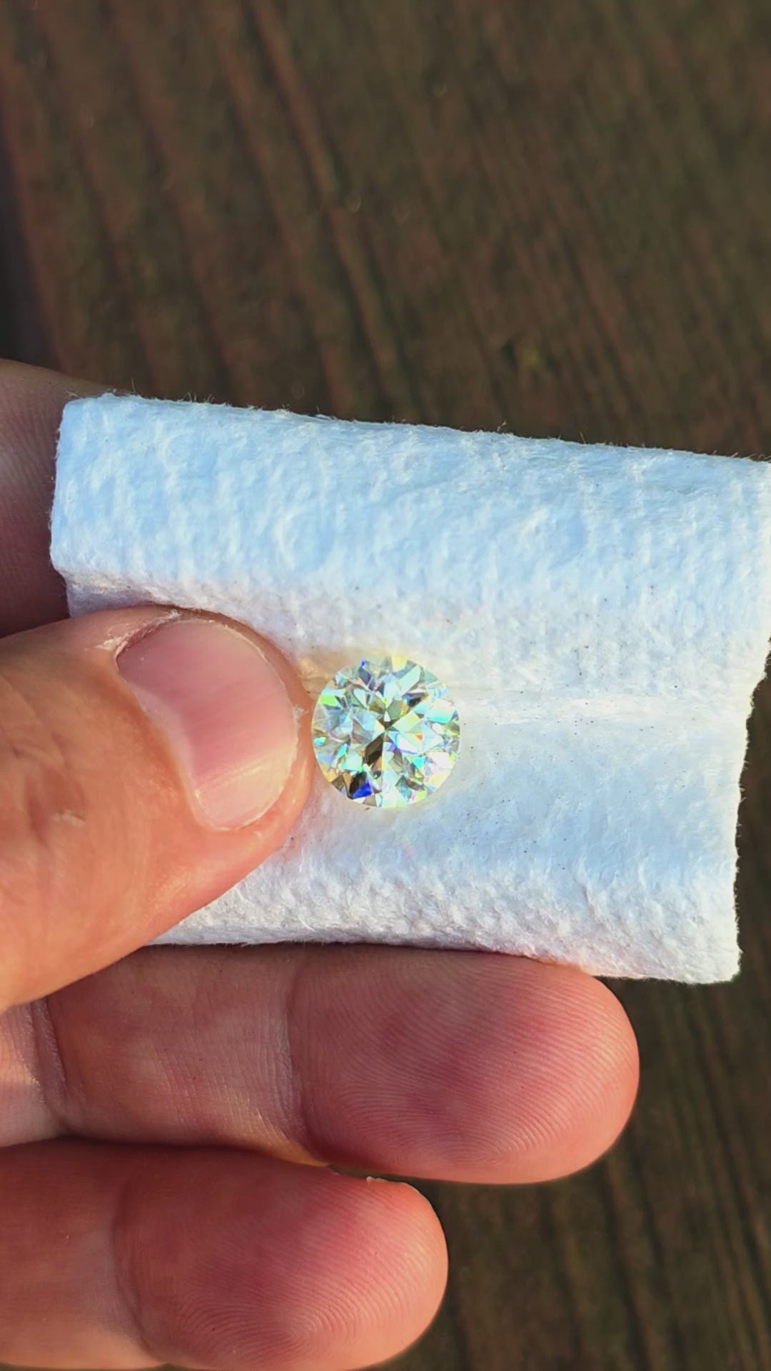 White Rutile 🌈🍭🦄, Traditional Round Brilliant Cut, 5.40 Carats