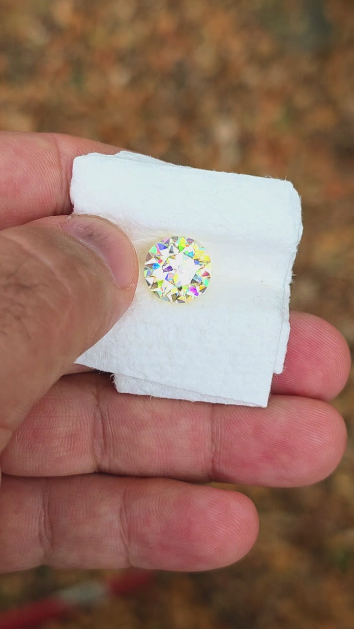 White Rutile 🌈🍭🦄, Traditional Round Brilliant Cut, 7.30 Carats