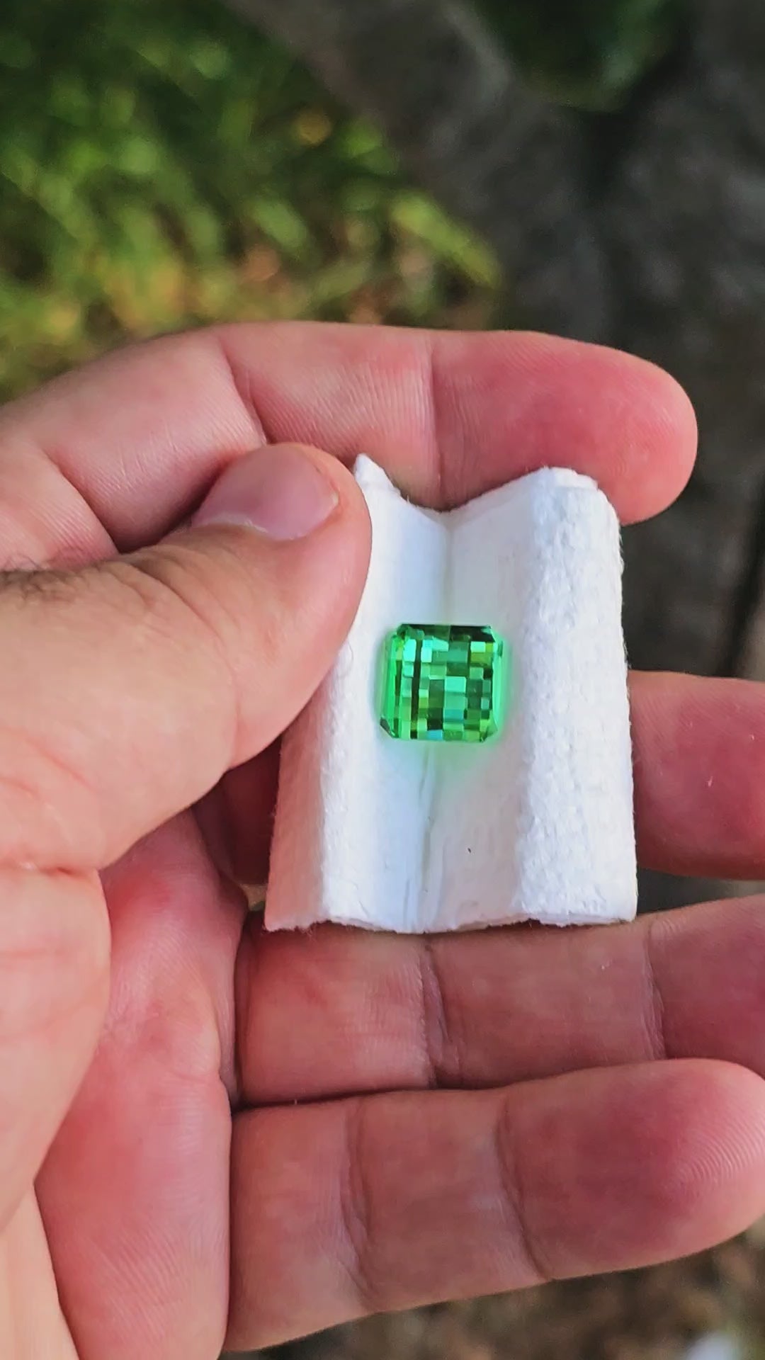 Djeva Green Lab Sapphire, Pixel Square Cut, 7.59 Carats