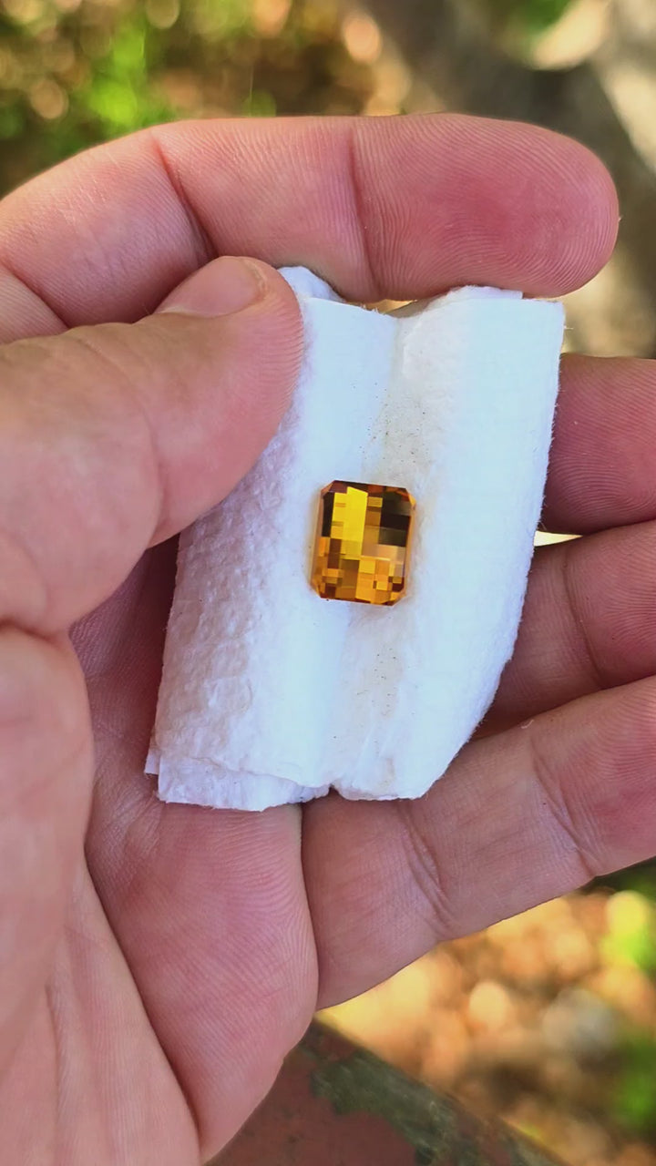 Whisky Orange Lab Sapphire, Pixel Rectangle Cut, 6.12 Carats