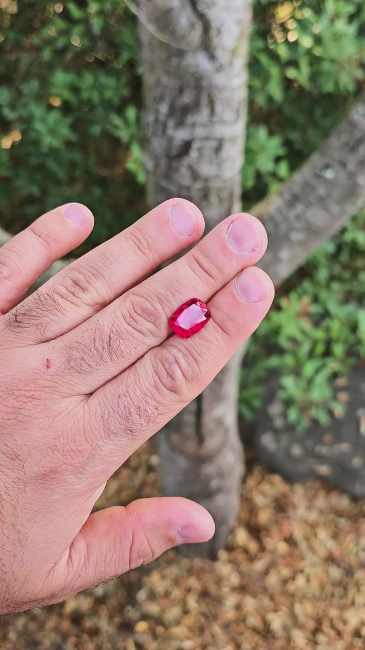 Pigeon Blood Lab Spinel, Antique Long Cushion Cut, 7.33 Carats