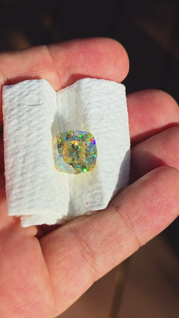 White Rutile 🌈🍭🦄, House Of Sylas Cushion Cut, 12.60 Carats