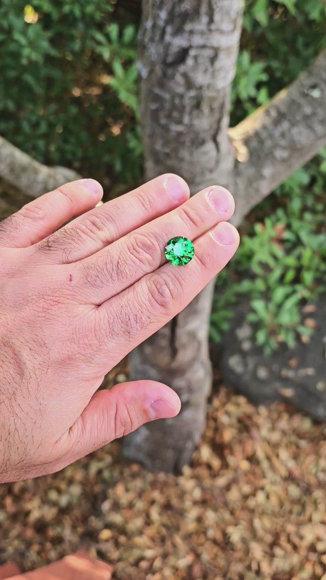 Green CTH YAG, Traditional Round Brilliant Cut, 11.77 Carats