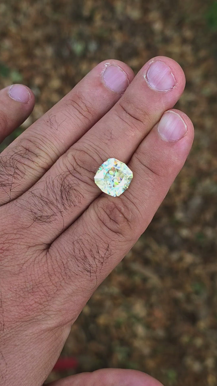 White Rutile 🌈🍭🦄, House Of Sylas Cushion Cut, 11.10 Carats