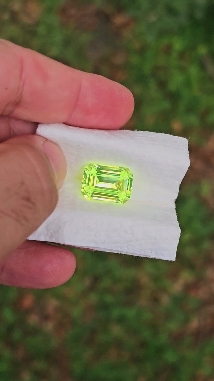 Green LuAG, Emerald Cut, 18.10 Carats