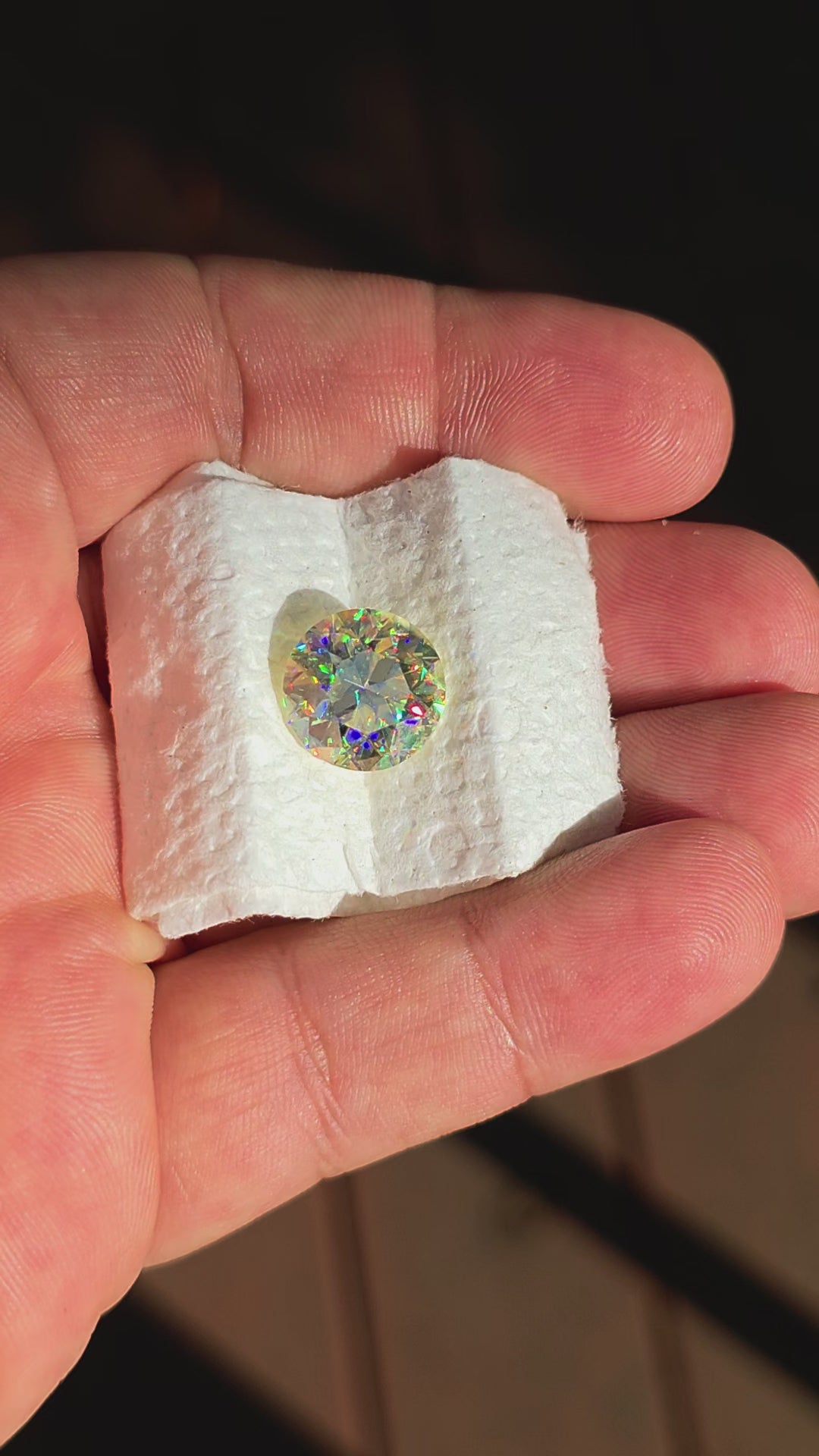 White Rutile 🌈🍭🦄, Traditional Round Brilliant Cut, 8.70 Carats
