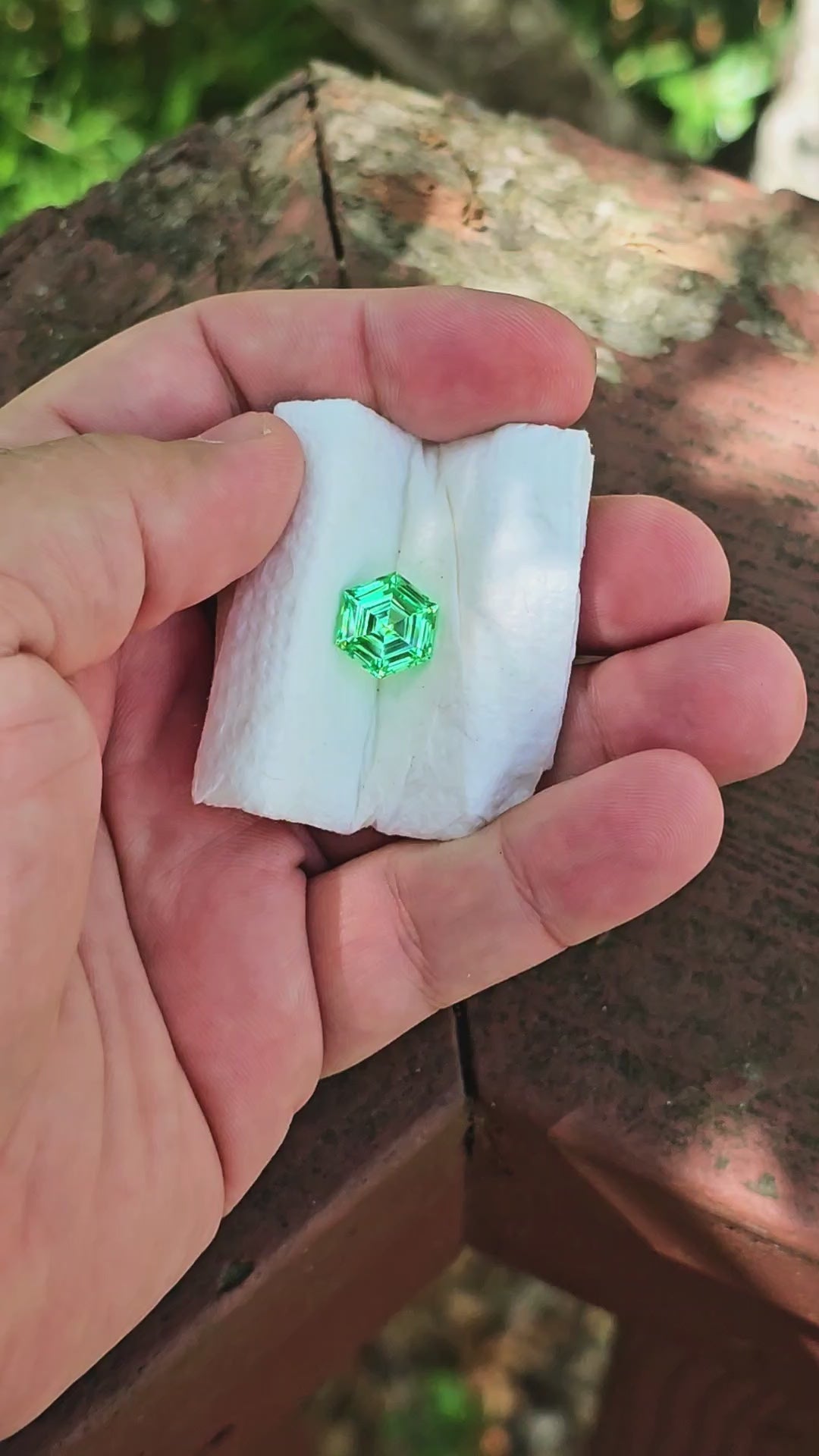 Djeva Green Lab Sapphire, Hexagon Step Cut, 6.12 Carats