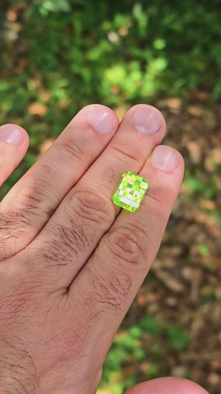Green LuAG, Pixel Rectangle Cut, 19.27 Carats