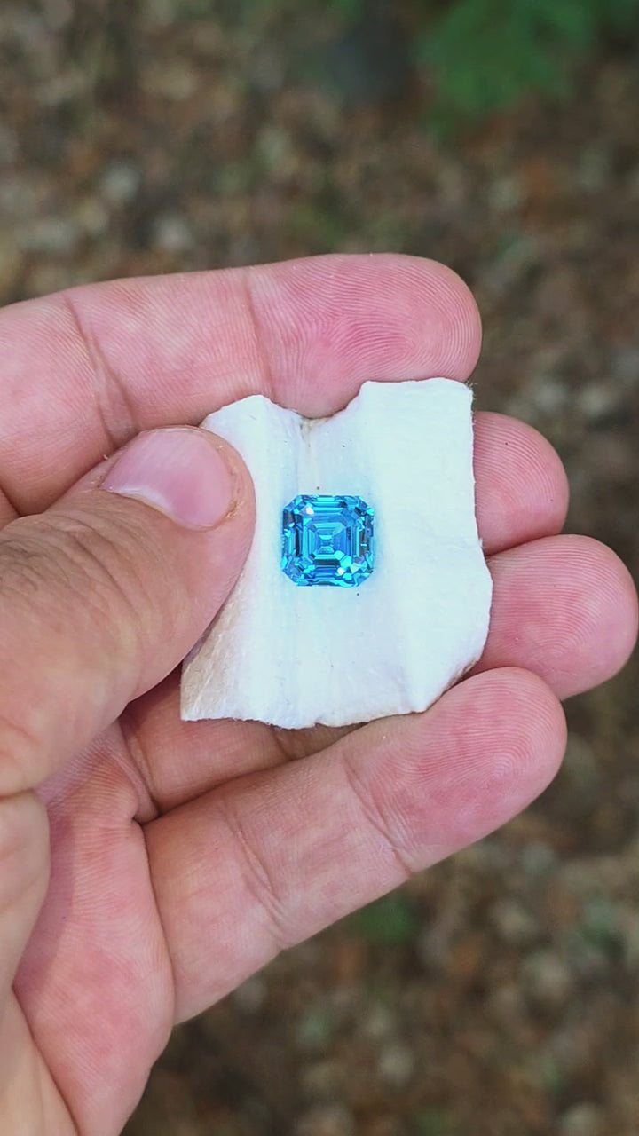 Blue Cobalt YAG, Asscher Cut, 8.65 Carats