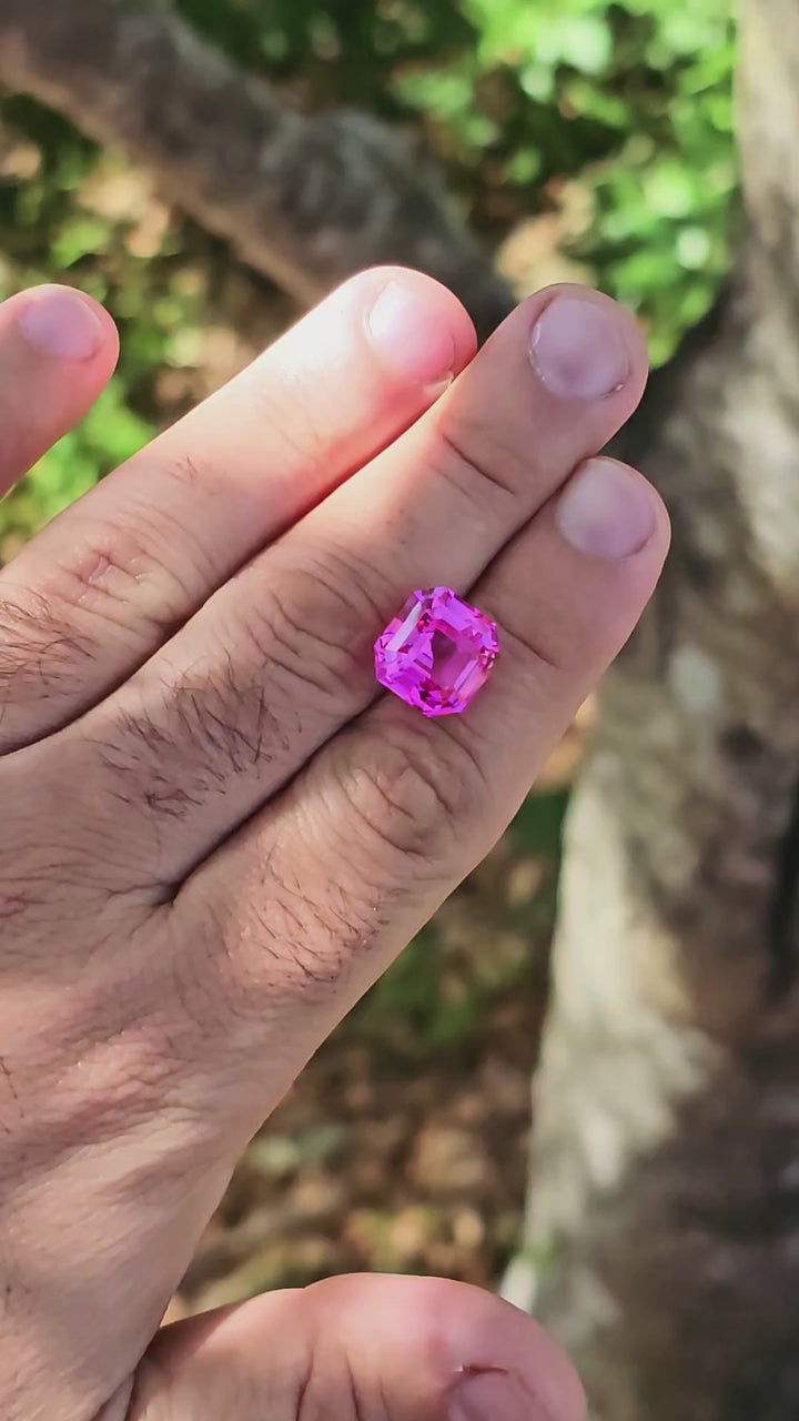 Pink Lab Sapphire, Asscher Cut, 13.71 Carats