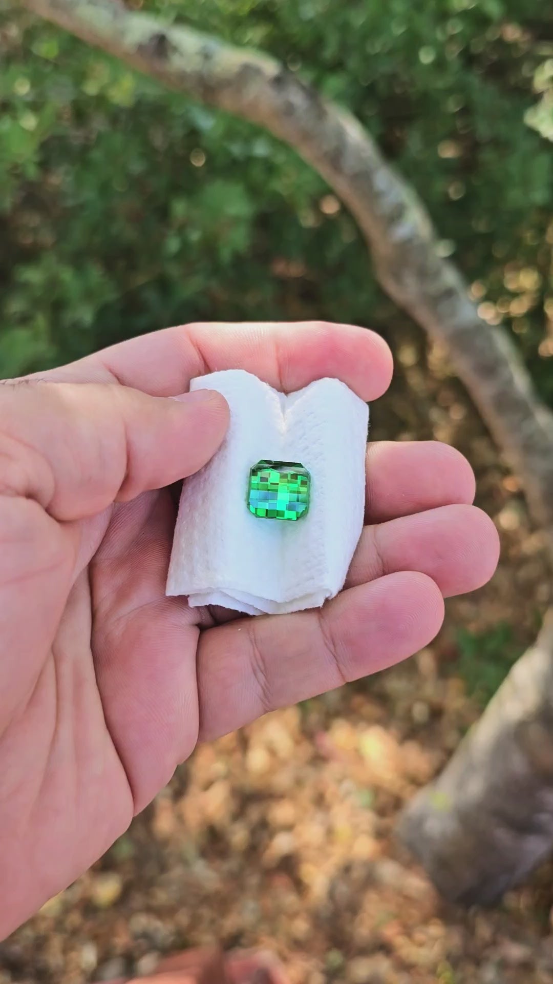 Green CTH YAG, Pixel Square Cut, 13.31 Carats