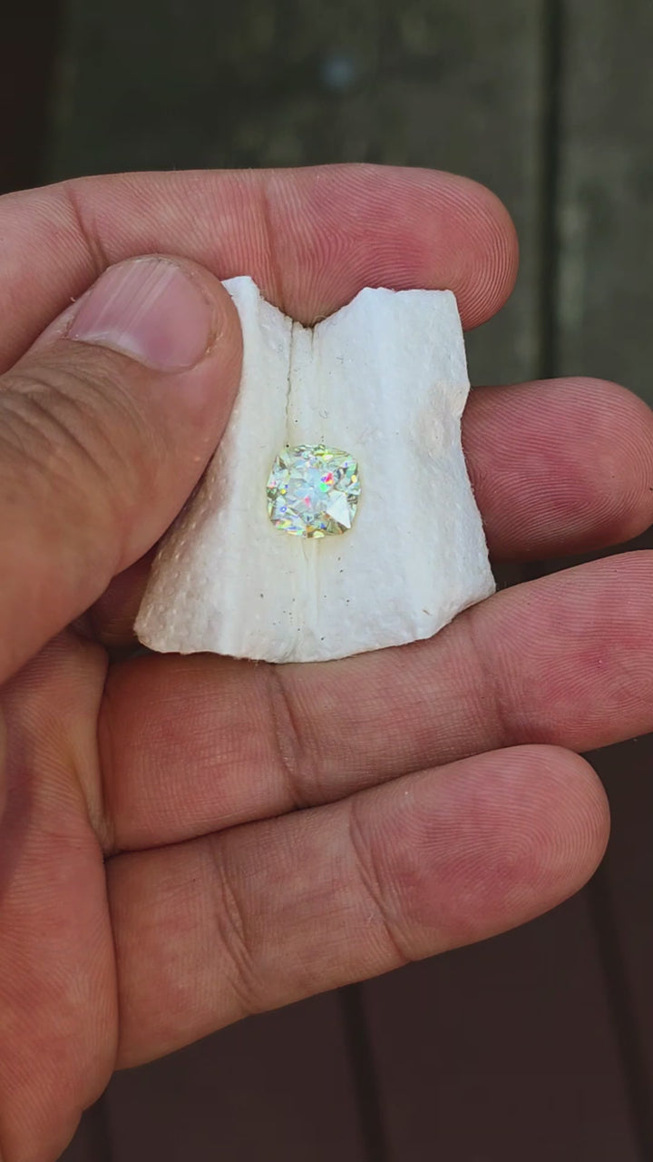 White Rutile 🌈🍭🦄, House Of Sylas Cushion Cut, 4.30 Carats
