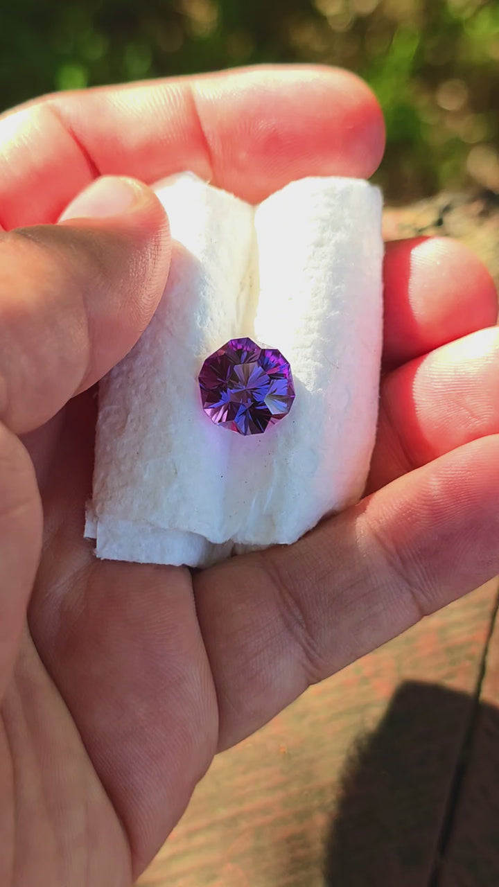 Djeva Color Change Lab Sapphire, Gnome's Geode Cut, 9.00 Carats