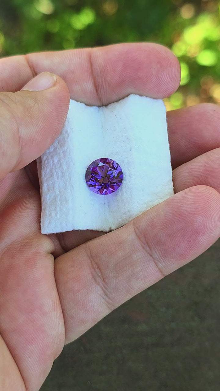 Purple Lab Sapphire, Modern Round Brilliant Cut, 5.16 Carats