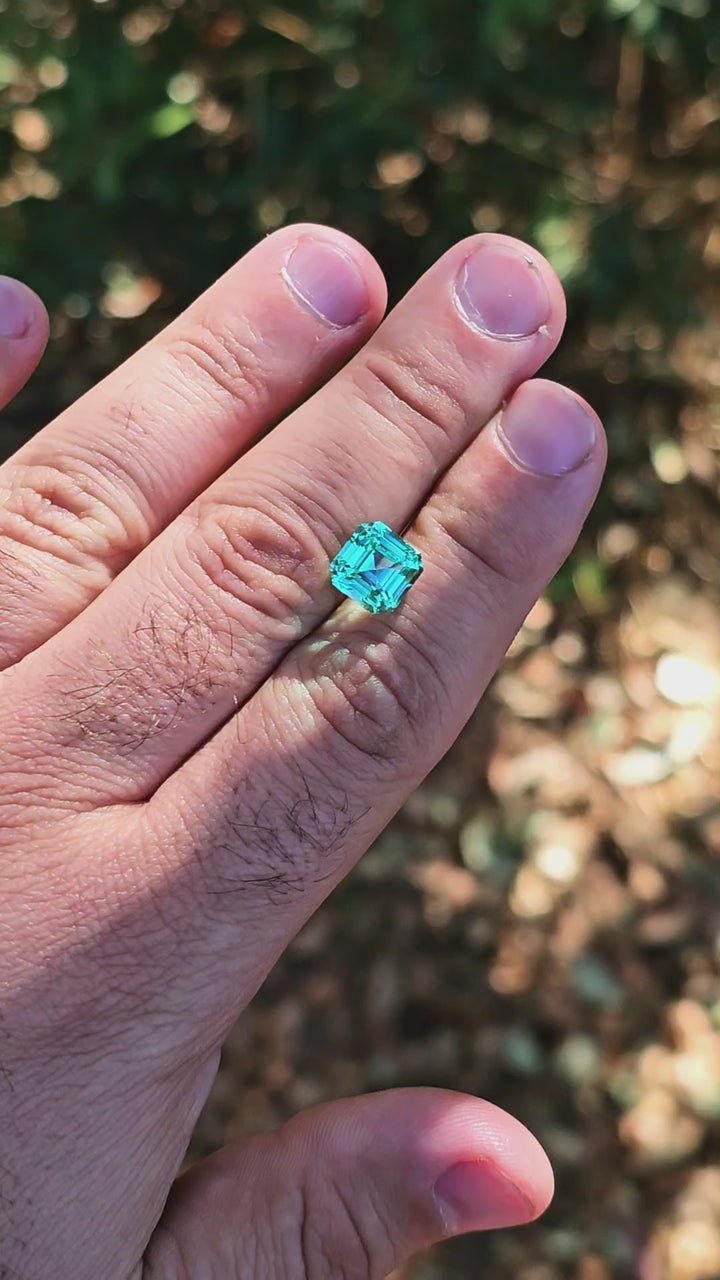 Light Mint Green Lab Sapphire, Asscher Cut, 6.20 Carats