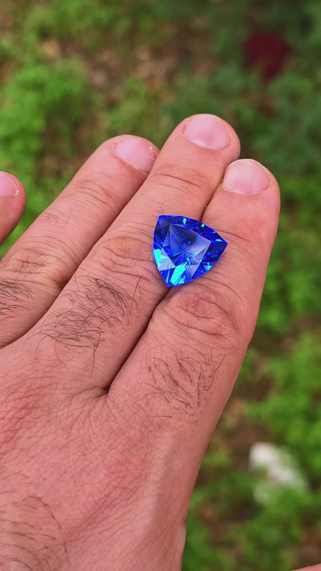 Czochralski Cobalt Spinel, Trillian Internal Reflections Cut, 15.26 Carats