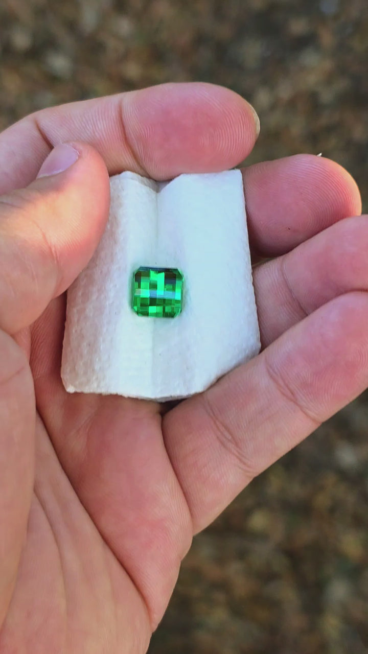 Green CTH YAG, Pixel Square Cut, 6.77 Carats