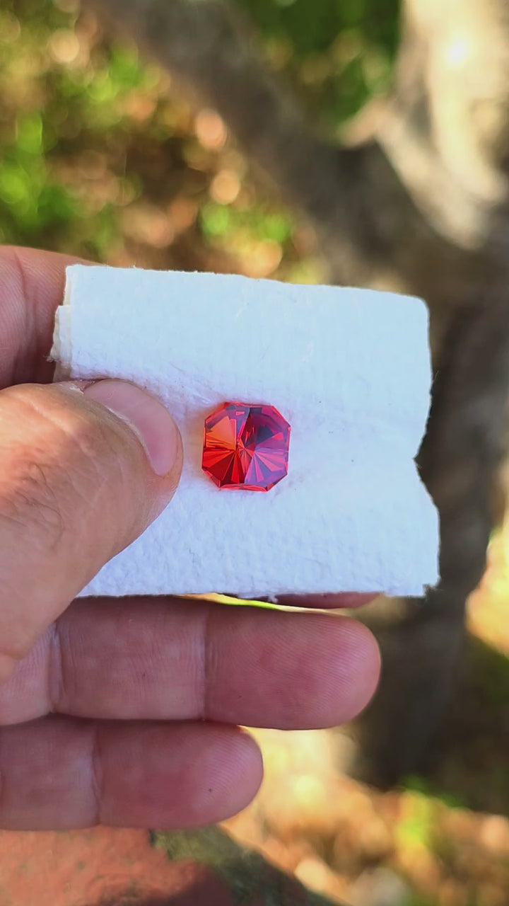 Fire Orange Lab Sapphire, Tessellation Cut, 7.43 Carats