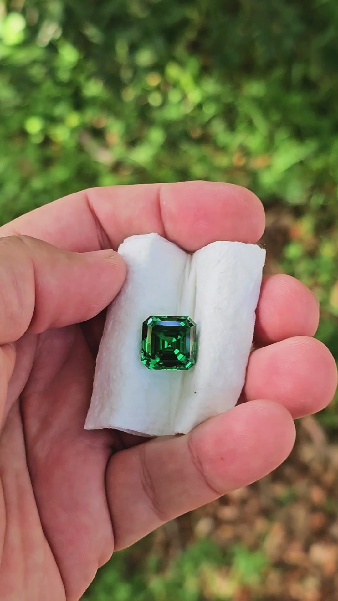 Green CTH YAG, Asscher Cut, 17.30 Carats