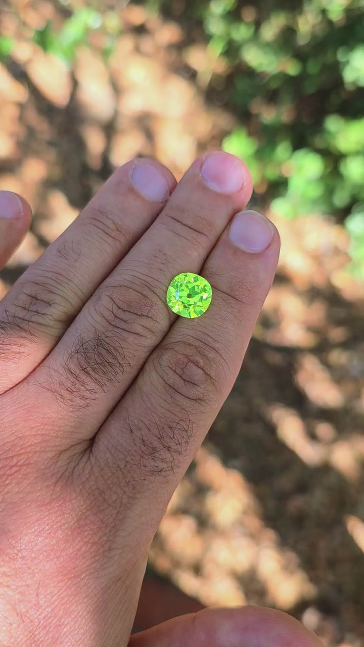Green LuAG, Antique Cushion Cut, 10.41 Carats