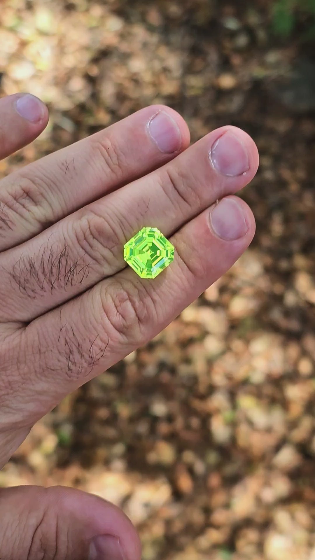 Green LuAG, Asscher Cut, 20.82 Carats