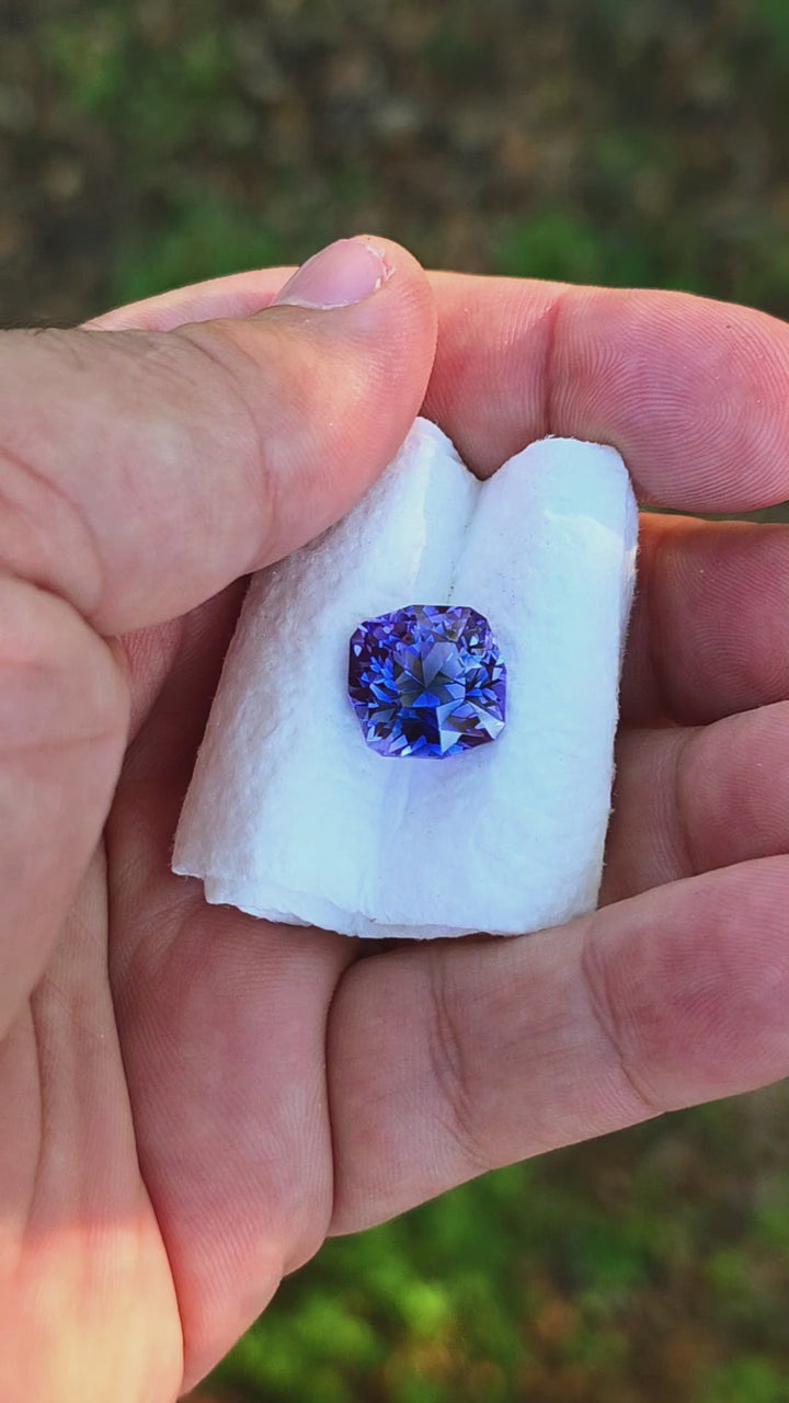 Light Purple Lab Sapphire, House Of Sylas Cushion Cut, 12.70 Carats