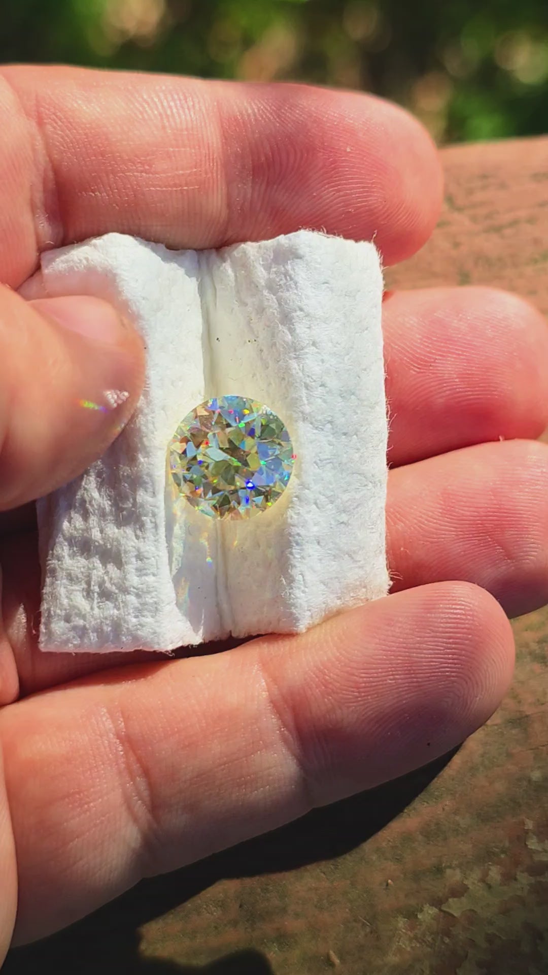 White Rutile 🌈🍭🦄, Traditional Round Brilliant Cut, 7.52 Carats