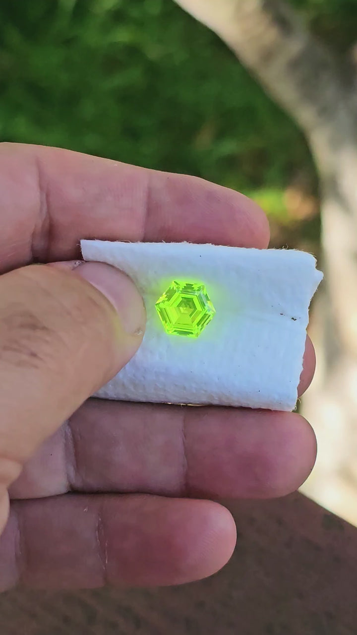 LuAG "ULTRA GREEN", Hexagon Step Cut, 6.25 Carats