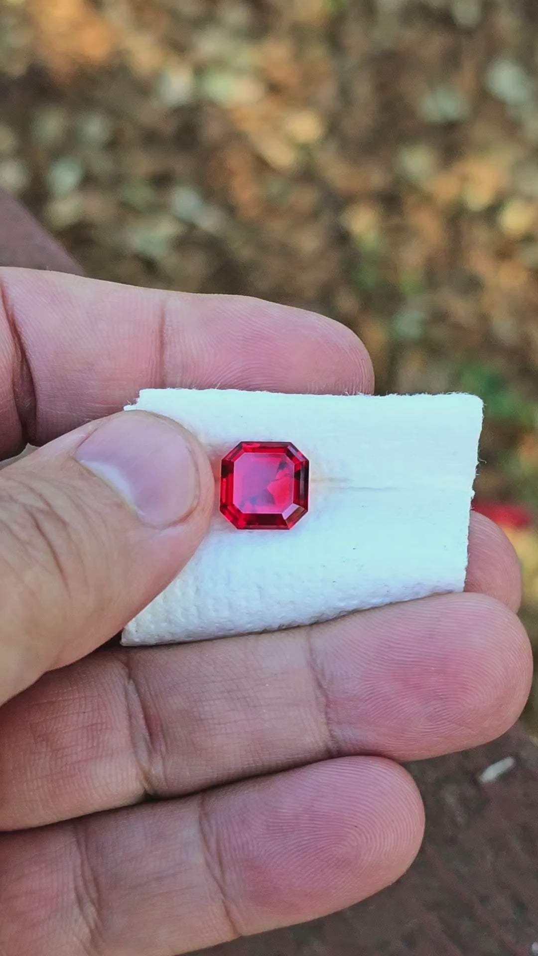 Red Lab Beryl, Asscher Cut, 3.37 Carats