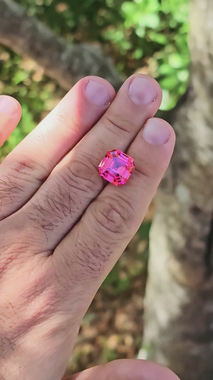 Czochralski Titanium Pink Sapphire, Asscher Cut, 14.83 Carats