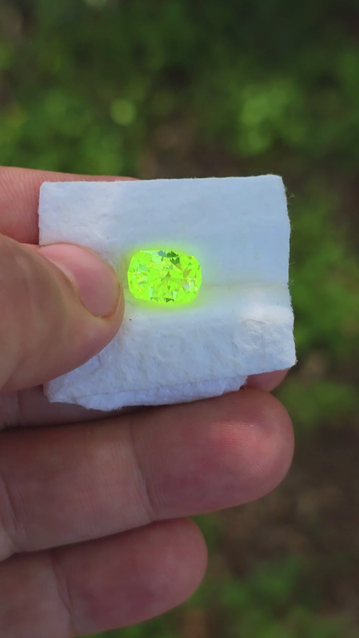 Green LuAG, Cushion Internal Reflections Cut, 6.66 Carats