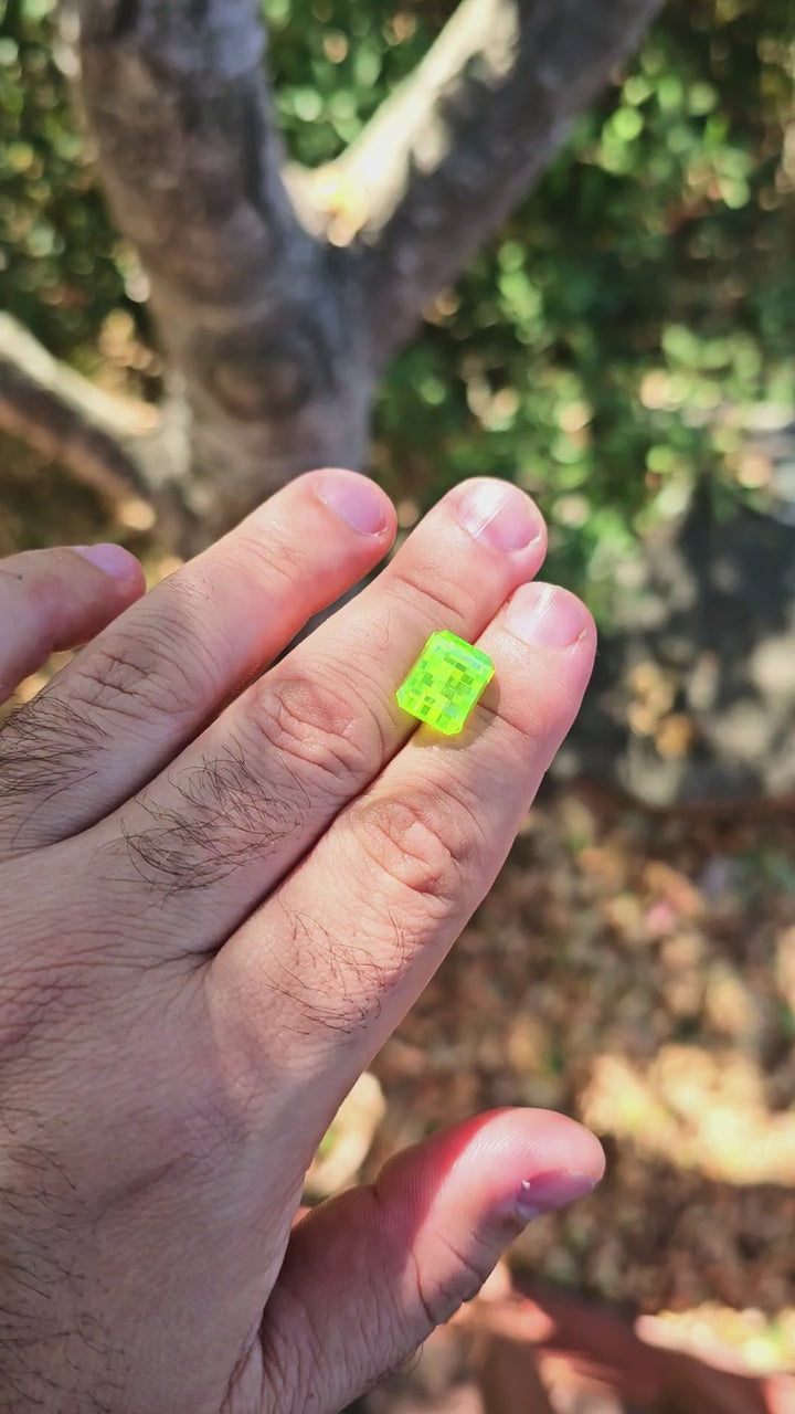 LuAG "ULTRA GREEN", Pixel Rectangle Cut, 17.40 Carats